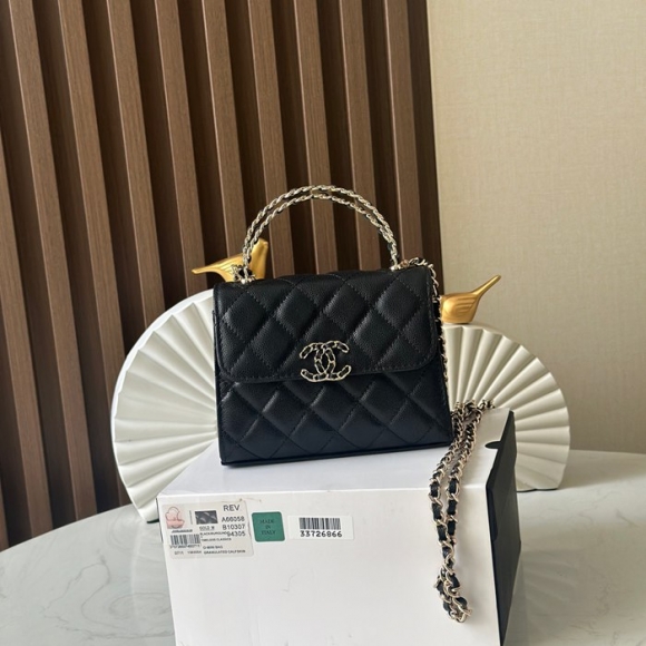CHANEL 66058 カーフレザー ブラック 斜め掛けバッグ クラシック 14.5×11.5×5.5cm サイズ:14.5×11.5×5.5cm CHANEL 66058 カーフレザー ブラック 斜め掛けバッグ クラシック 14.5×11.5×5.5cm サイズ:14.5×11.5×5.5cm
