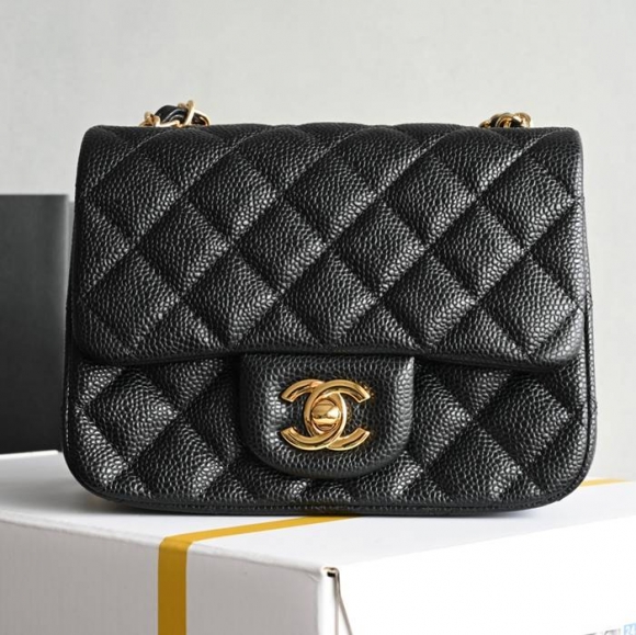 CHANEL ラムレザー ブラック×ホワイト×ゴールド 17×13.5×8cm サイズ:17×13.5×8cm CHANEL ラムレザー ブラック×ホワイト×ゴールド 17×13.5×8cm サイズ:17×13.5×8cm