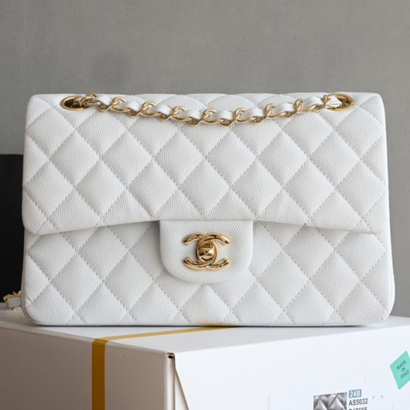 CHANEL 1117 ホワイト×ゴールド クラシック 小 23×14.5×6cm サイズ:23×14.5×6cm CHANEL 1117 ホワイト×ゴールド クラシック 小 23×14.5×6cm サイズ:23×14.5×6cm