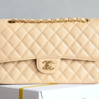 CHANEL ラムレザー ホワイト×ゴールド 中 25.5×15.5×6.5cm サイズ:25.5×15.5×6.5cm CHANEL ラムレザー ホワイト×ゴールド 中 25.5×15.5×6.5cm サイズ:25.5×15.5×6.5cm