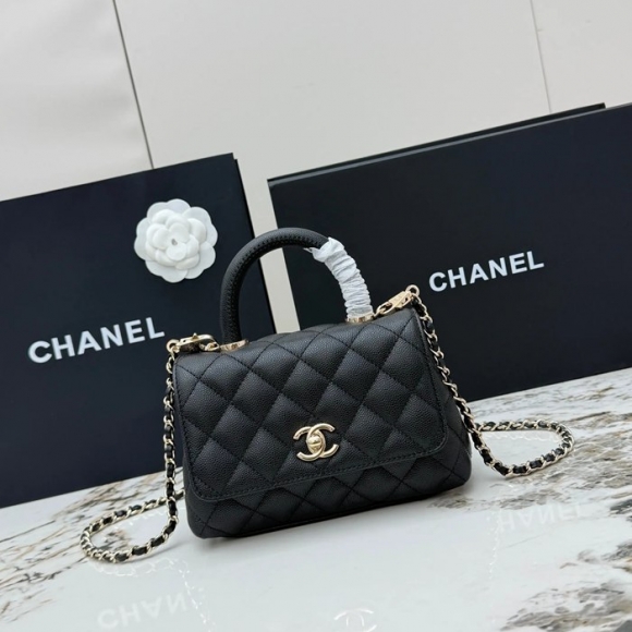 CHANEL AS2215 ラムレザー 菱格紋 ゴールド 斜め掛けバッグ クラシック 小 19×14×9cm サイズ:19×14×9cm CHANEL AS2215 ラムレザー 菱格紋 ゴールド 斜め掛けバッグ クラシック 小 19×14×9cm サイズ:19×14×9cm