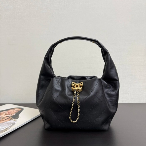 CHANEL カーフレザー ショルダーバッグ 大 29×18×12cm サイズ:29×18×12cm CHANEL カーフレザー ショルダーバッグ 大 29×18×12cm サイズ:29×18×12cm