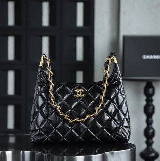 CHANEL ラムレザー ブラック×ゴールド ショルダーバッグ ヴィンテージ 32×29×10cm サイズ:32×29×10cm