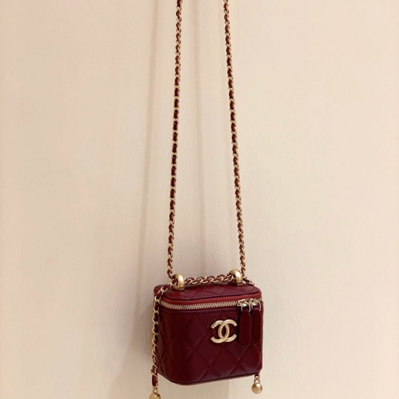 CHANEL AP2292 ゴールド 斜め掛けバッグ 11×8.5×7cm サイズ:11×8.5×7cm CHANEL AP2292 ゴールド 斜め掛けバッグ 11×8.5×7cm サイズ:11×8.5×7cm