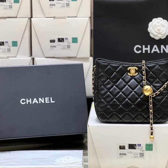 CHANEL 3259 ラムレザー ゴールド ショルダーバッグ 大容量 19×16×8cm サイズ:19×16×8cm CHANEL 3259 ラムレザー ゴールド ショルダーバッグ 大容量 19×16×8cm サイズ:19×16×8cm