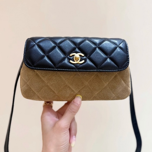 CHANEL ラムレザー 配色 斜め掛けバッグ 20×12×3.5cm サイズ:20×12×3.5cm CHANEL ラムレザー 配色 斜め掛けバッグ 20×12×3.5cm サイズ:20×12×3.5cm