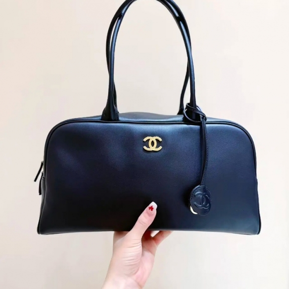 CHANEL カーフレザー ショルダーバッグ クラシック ヴィンテージ 35.5×19×12.5cm サイズ:35.5×19×12.5cm
