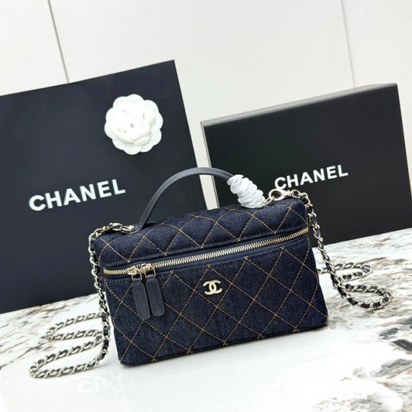 CHANEL AP4835 カーフレザー デニム ブルー×ゴールド 斜め掛けバッグ クラシック ファッショナブル 19.5×17×5cm サイズ:19.5×17×5cm CHANEL AP4835 カーフレザー デニム ブルー×ゴールド 斜め掛けバッグ クラシック ファッショナブル 19.5×17×5cm サイズ:19.5×17×5cm