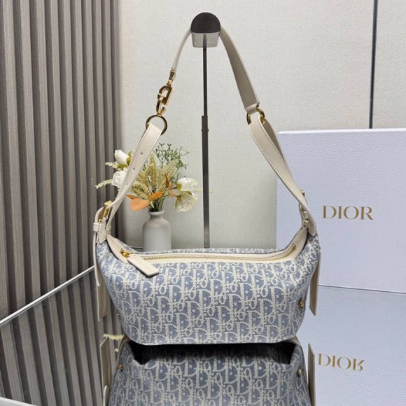DIOR 2416SIZE モノグラム、レター、フラワー ブルー、ゴールド 斜め掛けバッグ、ショルダーバッグ、ハンドバッグ 小 クラシック サイズ:25.5x14.5x14cm DIOR 2416SIZE モノグラム、レター、フラワー ブルー、ゴールド 斜め掛けバッグ、ショルダーバッグ、ハンドバッグ 小 クラシック サイズ:25.5x14.5x14cm