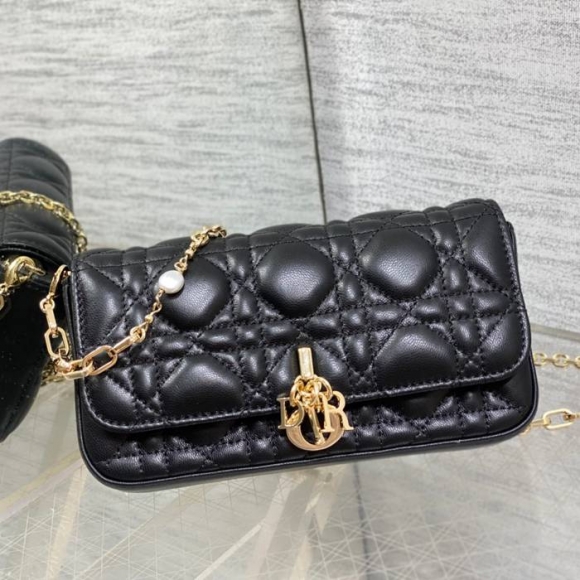 DIOR ラムレザー、チェーン レター ブラック チェーンバッグ クラシック 18.5x10.0x4.0cm サイズ:18.5x10cm DIOR ラムレザー、チェーン レター ブラック チェーンバッグ クラシック 18.5x10.0x4.0cm サイズ:18.5x10cm