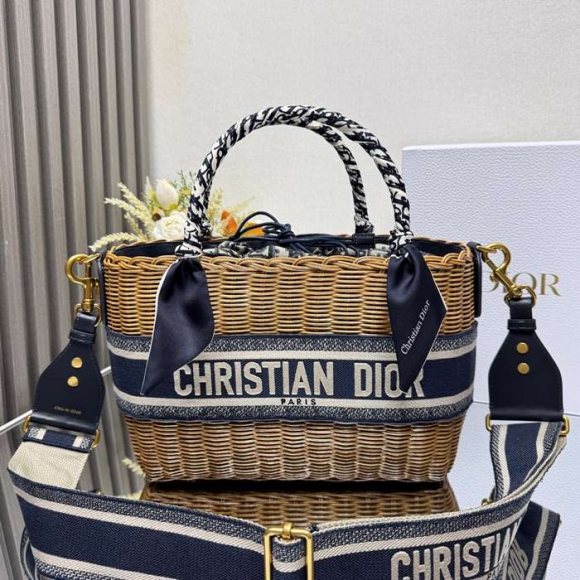 DIOR 8311 編み、オブリーク プリント、刺繍、フラワー ブルー 斜め掛けバッグ、ショルダーバッグ、ハンドバッグ クラシック サイズ:28x21x12cm DIOR 8311 編み、オブリーク プリント、刺繍、フラワー ブルー 斜め掛けバッグ、ショルダーバッグ、ハンドバッグ クラシック サイズ:28x21x12cm