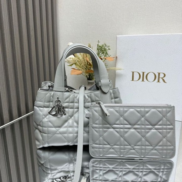 DIOR 2822 カーフレザー、レザー グレンチェック、レター ホワイト、グレー ハンドバッグ、ハンドバッグ 小 新作 23.0x15.0x15.0cm サイズ:23x15x15cm DIOR 2822 カーフレザー、レザー グレンチェック、レター ホワイト、グレー ハンドバッグ、ハンドバッグ 小 新作 23.0x15.0x15.0cm サイズ:23x15x15cm