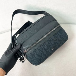 DIOR ライダー2.0メッセンジャー モノグラム×レザー サイズ:23x17x7.5cm DIOR ライダー2.0メッセンジャー モノグラム×レザー サイズ:23x17x7.5cm