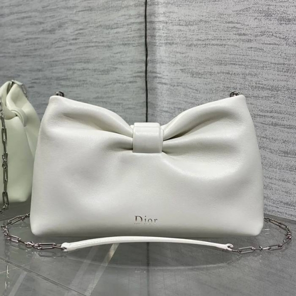 DIOR 0713 ラムレザー、カーフレザー、レザー リボン 斜め掛けバッグ、ハンドバッグ、チェーンバッグ 新作 26.0x16.0x10.0cm サイズ:26x16x10cm DIOR 0713 ラムレザー、カーフレザー、レザー リボン 斜め掛けバッグ、ハンドバッグ、チェーンバッグ 新作 26.0x16.0x10.0cm サイズ:26x16x10cm