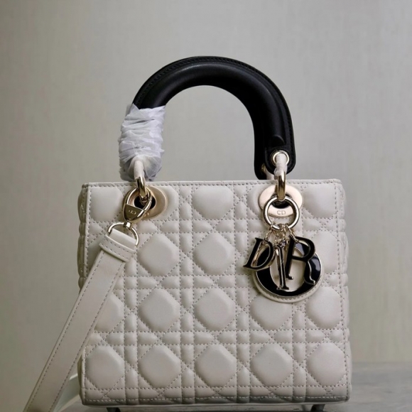 DIOR 0531 ラムレザー、スエード、レザー グレンチェック、レター、パッチワーク ブラック、ホワイト、ゴールド 斜め掛けバッグ、ショルダーバッグ、ハンドバッグ クラシック サイズ:20x16.5cm DIOR 0531 ラムレザー、スエード、レザー グレンチェック、レター、パッチワーク ブラック、ホワイト、ゴールド 斜め掛けバッグ、ショルダーバッグ、ハンドバッグ クラシック サイズ:20x16.5cm