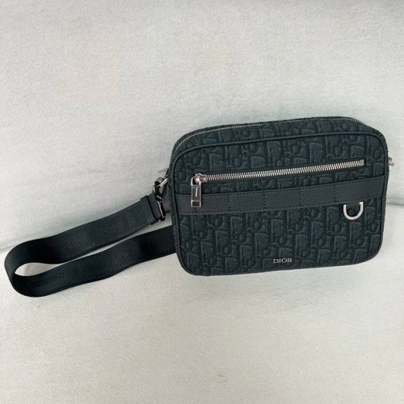 DIOR サファリメッセンジャー 小 サイズ:22x15cm DIOR サファリメッセンジャー 小 サイズ:22x15cm