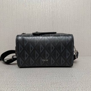 DIOR ジップメッセンジャー リンゴット22 サイズ:22x12.5x10.5cm DIOR ジップメッセンジャー リンゴット22 サイズ:22x12.5x10.5cm