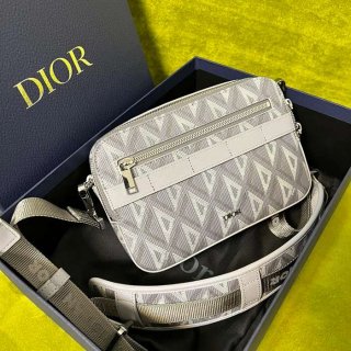 DIOR パターンキャンバスカメラバッグ サファリ サイズ:22x15cm DIOR パターンキャンバスカメラバッグ サファリ サイズ:22x15cm