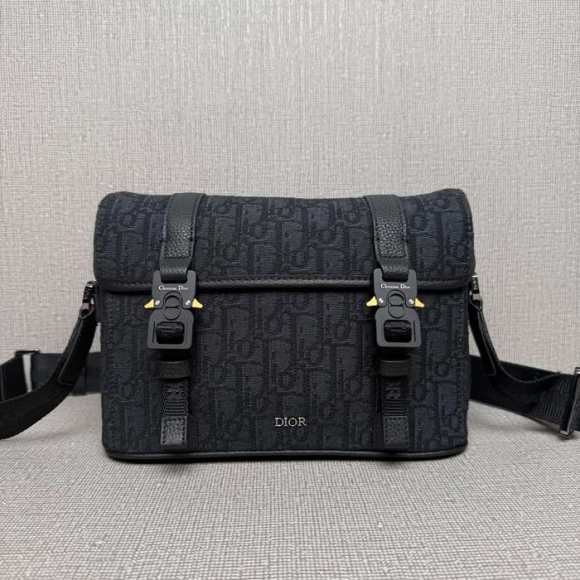 DIOR 9271 モノグラム×レザーフラップメッセンジャー ヒットザロード サイズ:24x18cm