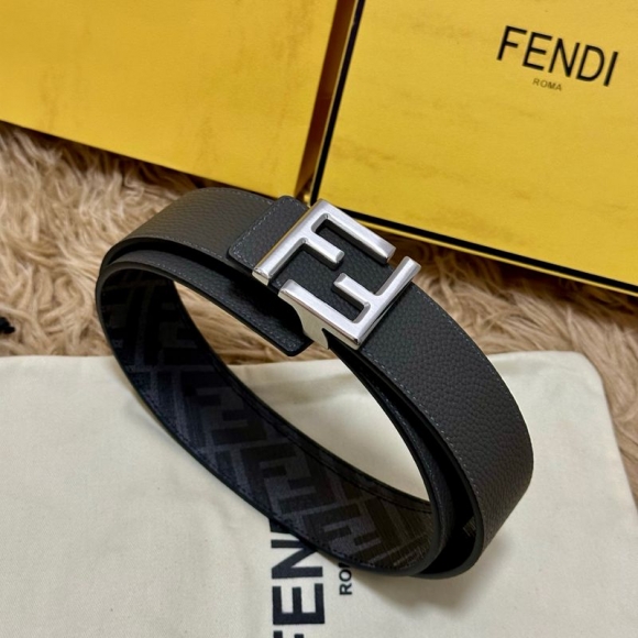 フェンディ メンズ ベルト 両面用 4.0cm フェンディ メンズ ベルト 両面用 4.0cm