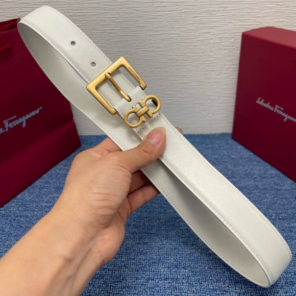 フェラガモ レディース ベルト ピンバックル 3.0cm フェラガモ レディース ベルト ピンバックル 3.0cm