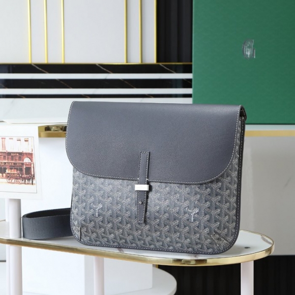 GOYARD クルシエメッセンジャー グレー サイズ:32x25cm GOYARD クルシエメッセンジャー グレー サイズ:32x25cm