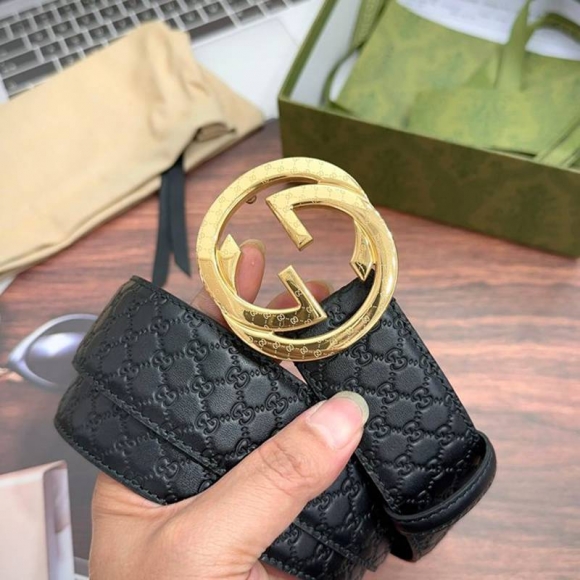 グッチ メンズ ベルト シグネチャー 3.8cm グッチ メンズ ベルト シグネチャー 3.8cm