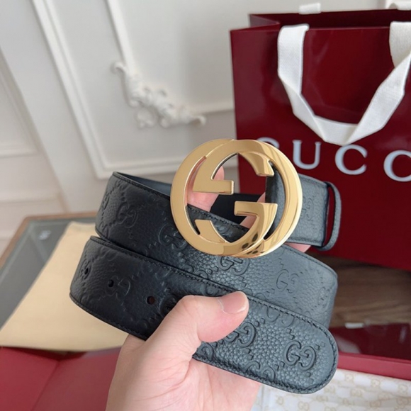 グッチ メンズ ベルト シグネチャー 3.8cm グッチ メンズ ベルト シグネチャー 3.8cm