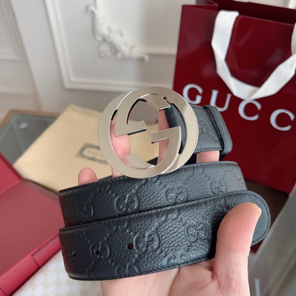 グッチ メンズ ベルト シグネチャー 3.8cm グッチ メンズ ベルト シグネチャー 3.8cm
