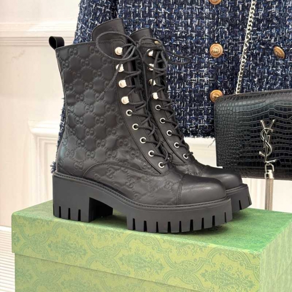【GUCCI】GGマーチンブーツレディース 【GUCCI】GGマーチンブーツレディース