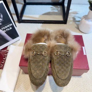 【GUCCI】2026秋冬ファースリッポンレディース 【GUCCI】2026秋冬ファースリッポンレディース