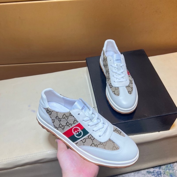 グッチ メンズ スニーカー 38-44 グッチ メンズ スニーカー 38-44
