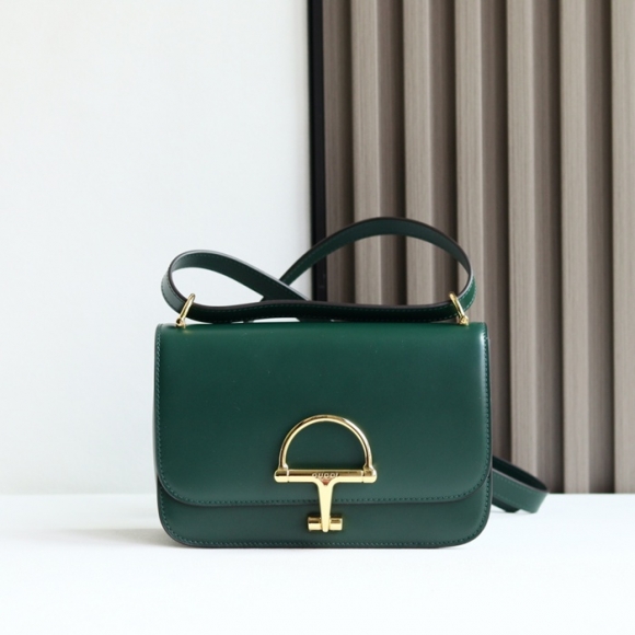 GUCCI 846705 レザー グリーン、ゴールド ショルダーバッグ 馬銜、クラシック 22cm サイズ:22.5x14x8cm GUCCI 846705 レザー グリーン、ゴールド ショルダーバッグ 馬銜、クラシック 22cm サイズ:22.5x14x8cm