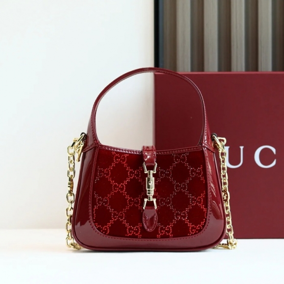 GUCCI 836684 カーフレザー、ラムレザー 斜め掛けバッグ、チェーンバッグ 19x13cm サイズ:19x13x3cm GUCCI 836684 カーフレザー、ラムレザー 斜め掛けバッグ、チェーンバッグ 19x13cm サイズ:19x13x3cm