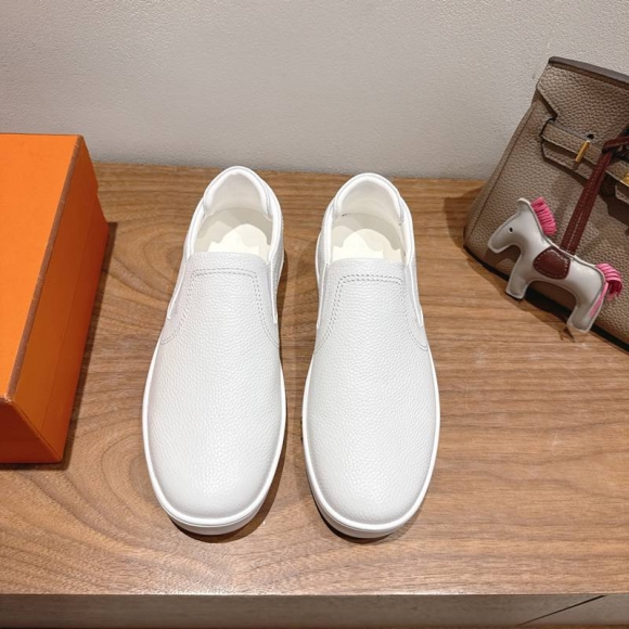 【HERMES】25新作スリッポンレザースリッポンメンズレディース 【HERMES】25新作スリッポンレザースリッポンメンズレディース