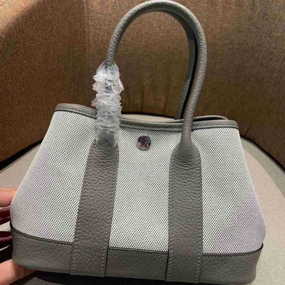 HERMES ガーデン 23cm キャンバス ハンドバッグ セミハンドメイド 金具シルバー 23cm Garden 23cm サイズ:23cm HERMES ガーデン 23cm キャンバス ハンドバッグ セミハンドメイド 金具シルバー 23cm Garden 23cm サイズ:23cm