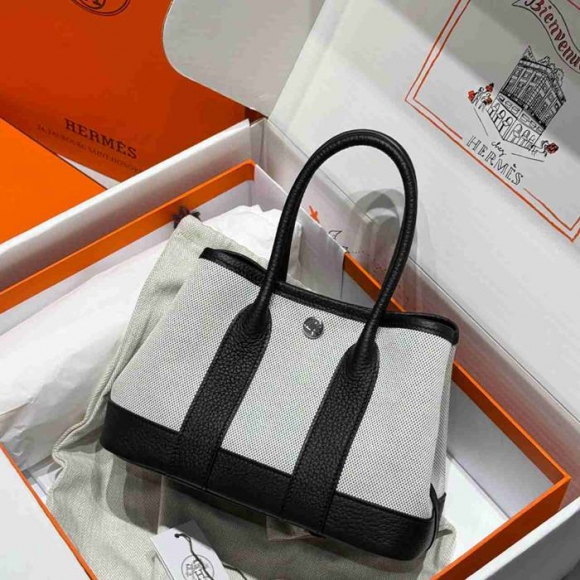 HERMES ガーデン 23cm キャンバス 配色 ハンドバッグ セミハンドメイド 高級感 23cm Garden 23cm サイズ:23cm HERMES ガーデン 23cm キャンバス 配色 ハンドバッグ セミハンドメイド 高級感 23cm Garden 23cm サイズ:23cm