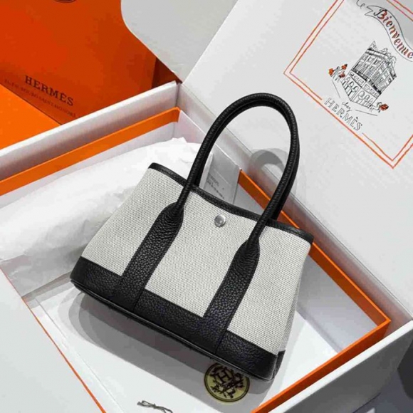 HERMES ガーデン 23cm ブラック ハンドバッグ セミハンドメイド 23cm Garden 23cm サイズ:23cm HERMES ガーデン 23cm ブラック ハンドバッグ セミハンドメイド 23cm Garden 23cm サイズ:23cm