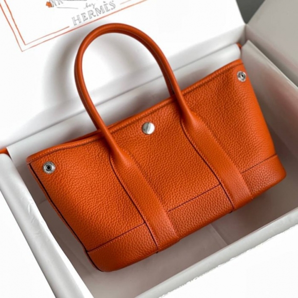 HERMES ガーデン カーフレザー オレンジ ハンドバッグ セミハンドメイド 18cm Garden サイズ:18cm HERMES ガーデン カーフレザー オレンジ ハンドバッグ セミハンドメイド 18cm Garden サイズ:18cm