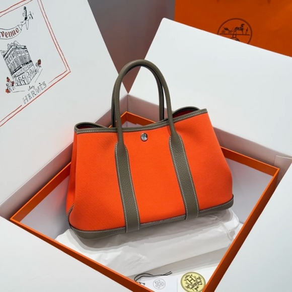 HERMES ガーデン 30cm オレンジ ハンドバッグ セミハンドメイド 30cm Garden 30cm サイズ:30cm HERMES ガーデン 30cm オレンジ ハンドバッグ セミハンドメイド 30cm Garden 30cm サイズ:30cm