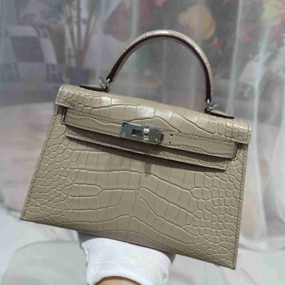 HERMES ケリー ワニ革 グレー ショルダーバッグ 高品質 19cm Kelly サイズ:19cm HERMES ケリー ワニ革 グレー ショルダーバッグ 高品質 19cm Kelly サイズ:19cm