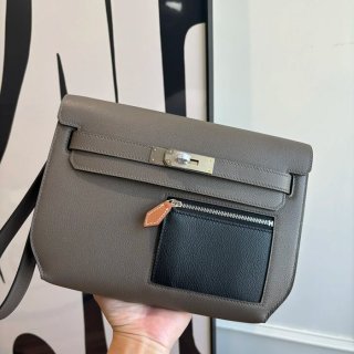 HERMES ケリー デペッシュ 25 クラッチバッグ エバーカラー革 ショルダーストラップ付き サイズ: HERMES ケリー デペッシュ 25 クラッチバッグ エバーカラー革 ショルダーストラップ付き サイズ: