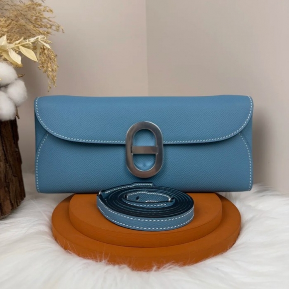 HERMES カーフスキン デニムブルー 斜め掛けバッグ セミハンドメイド 金具ゴールド/シルバー 10×2.5cm サイズ:24×10×2.5cm HERMES カーフスキン デニムブルー 斜め掛けバッグ セミハンドメイド 金具ゴールド/シルバー 10×2.5cm サイズ:24×10×2.5cm