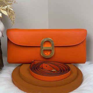HERMES カーフスキン オレンジ 斜め掛けバッグ セミハンドメイド 金具ゴールド/シルバー 10×2.5cm サイズ:24×10×2.5cm