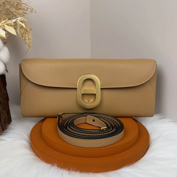 HERMES カーフスキン 斜め掛けバッグ セミハンドメイド 金具ゴールド/シルバー 10×2.5cm サイズ:24×10×2.5cm HERMES カーフスキン 斜め掛けバッグ セミハンドメイド 金具ゴールド/シルバー 10×2.5cm サイズ:24×10×2.5cm