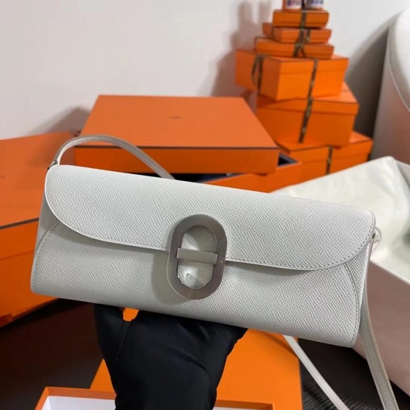 HERMES カーフスキン グレー 脇下バッグ セミハンドメイド 24cm サイズ:24cm