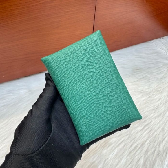HERMES カルヴィ デュオ 二層カードケース エプソム 孔雀グリーン シルバー金具 サイズ: HERMES カルヴィ デュオ 二層カードケース エプソム 孔雀グリーン シルバー金具 サイズ:
