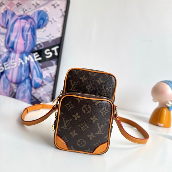 LOUIS VUITTON M14014 アマゾーヌ 斜め掛け サイズ:20x13.5cm LOUIS VUITTON M14014 アマゾーヌ 斜め掛け サイズ:20x13.5cm