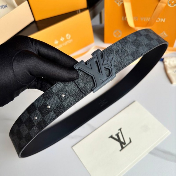 LV メンズ ベルト 両面用 4.0cm LV メンズ ベルト 両面用 4.0cm