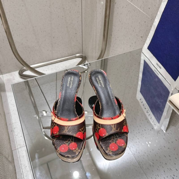 【LOUISVUITTON】SS25村上隆コラボスリッポンキャンバスサンダルレディース 【LOUISVUITTON】SS25村上隆コラボスリッポンキャンバスサンダルレディース